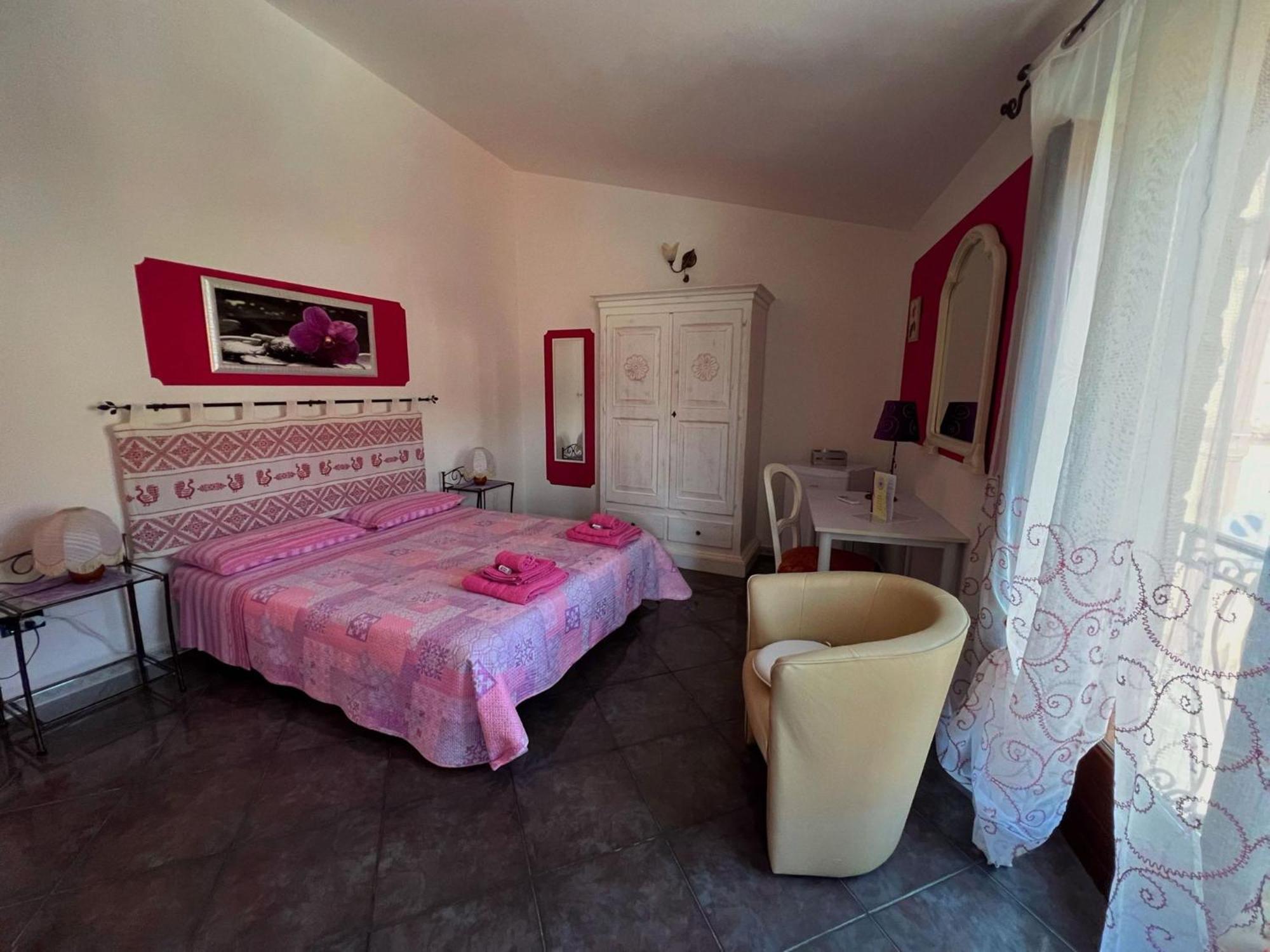 Locazioni Brevi La Rosaviola Guest Rooms Teulada Exterior photo